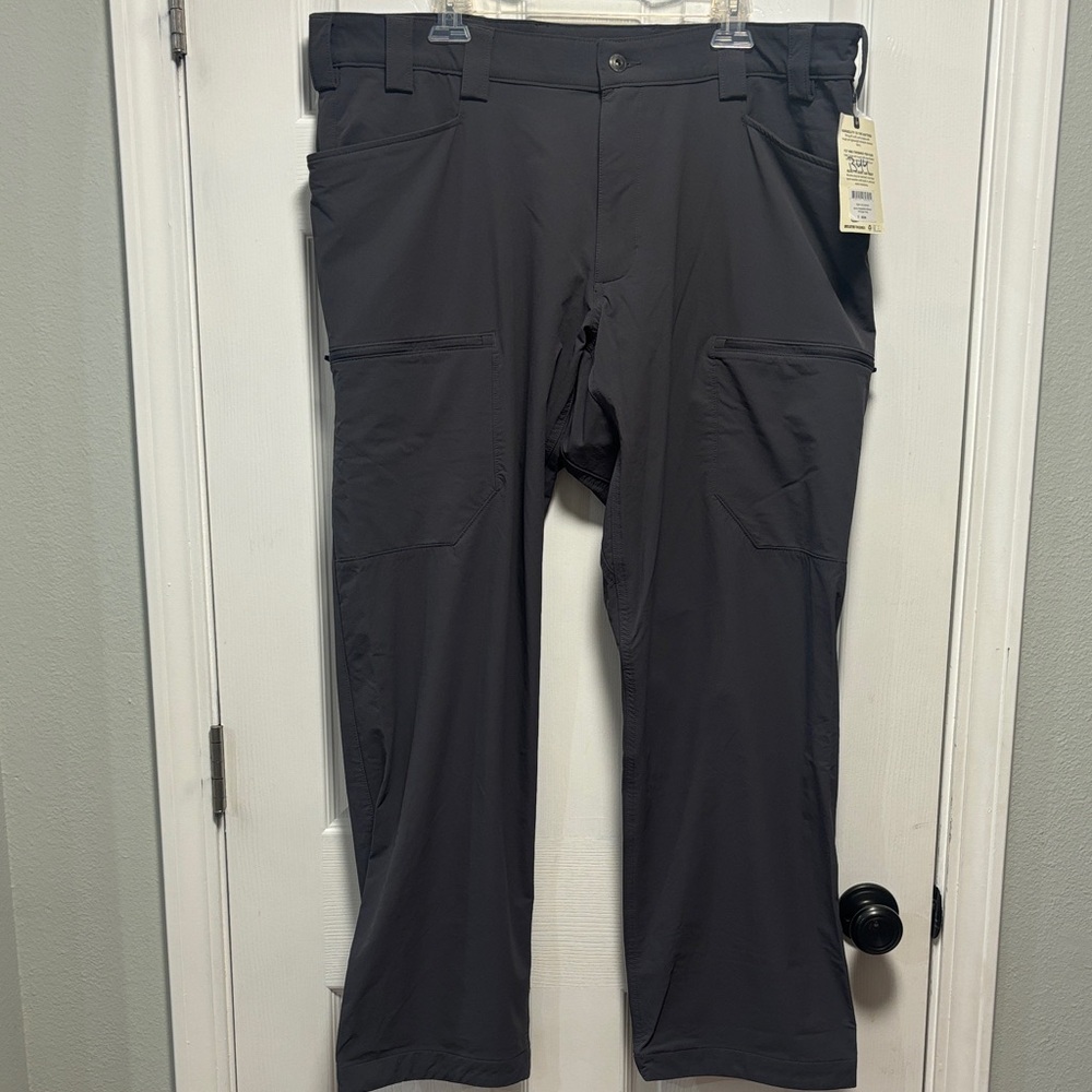 Duluth Trading Co. ~ Men's Flexpedition Cargo Pants ~ 40x32 ~ Grey ~ NWT’s